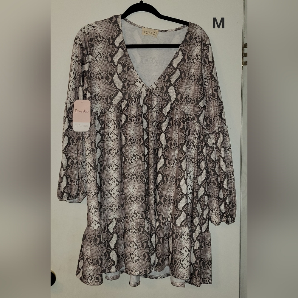 Long Sleeve Dress, Size Medium, Nwt